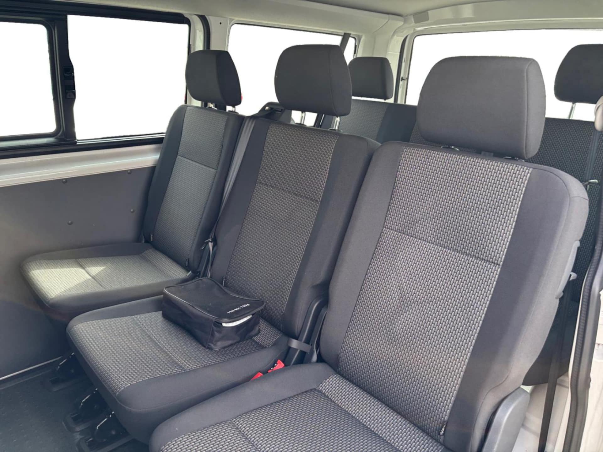 Volkswagen T6.1 Transporter Kombi kurzer Radstand
