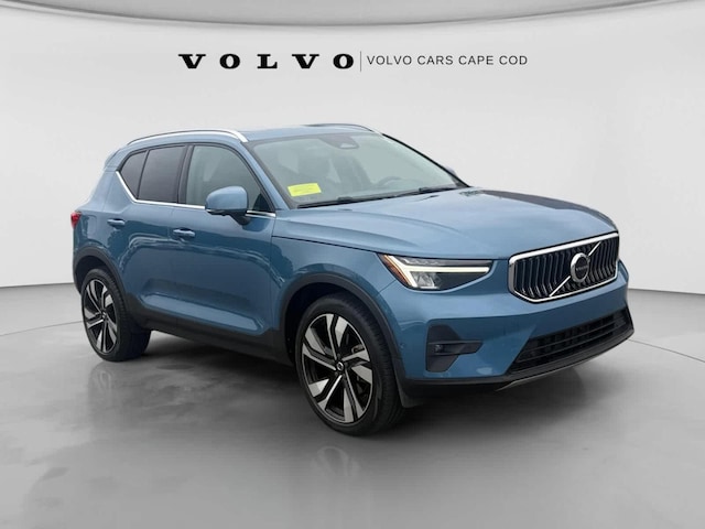 2023 Volvo XC40 Plus