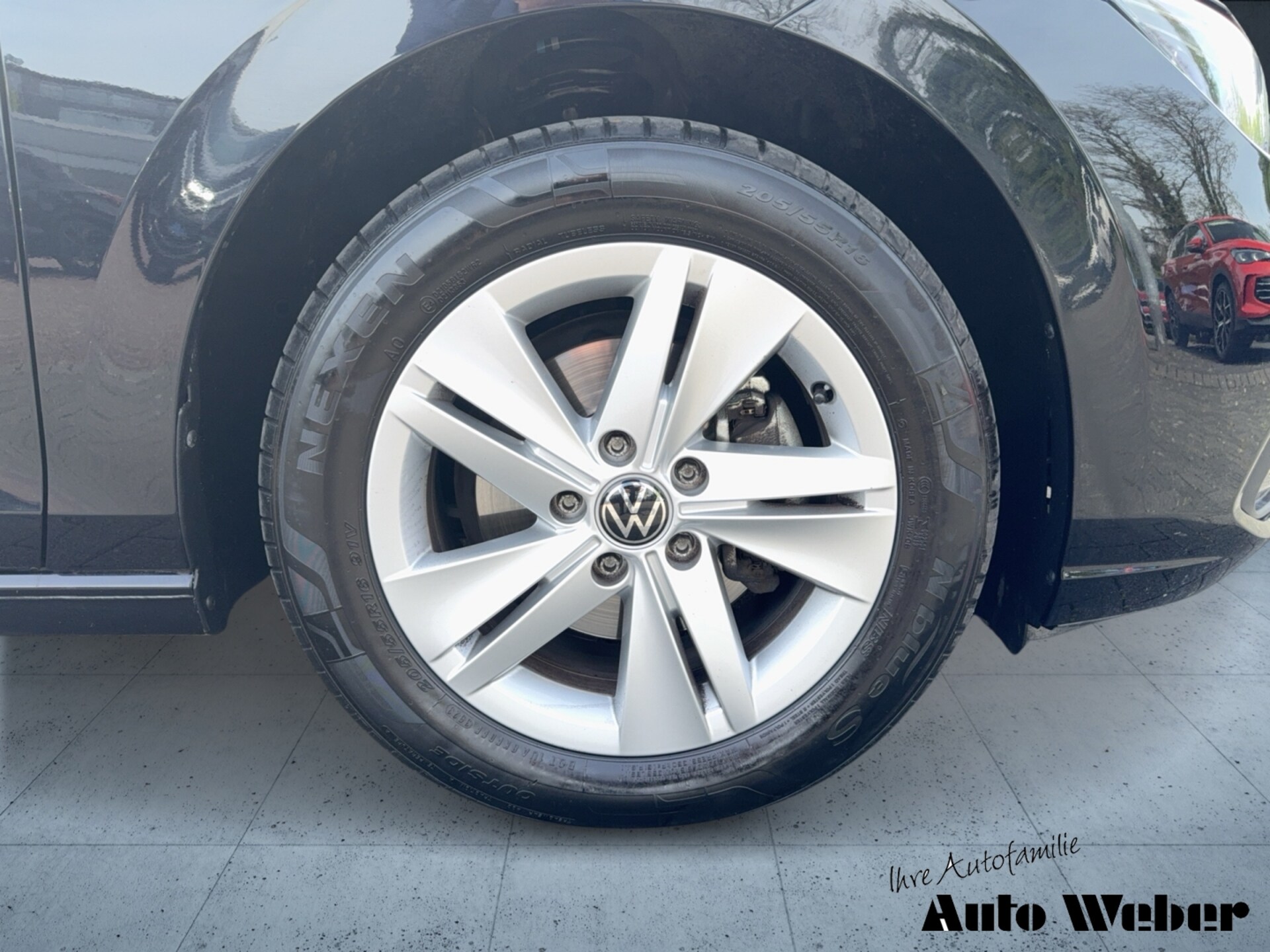 Volkswagen Golf Life