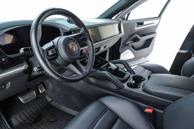 2024 Porsche Cayenne Hybrid