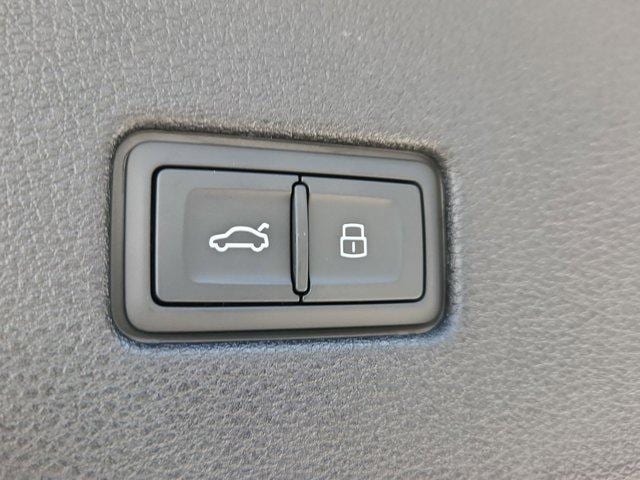 2026 Audi Q8 Premium Plus - Photo 15