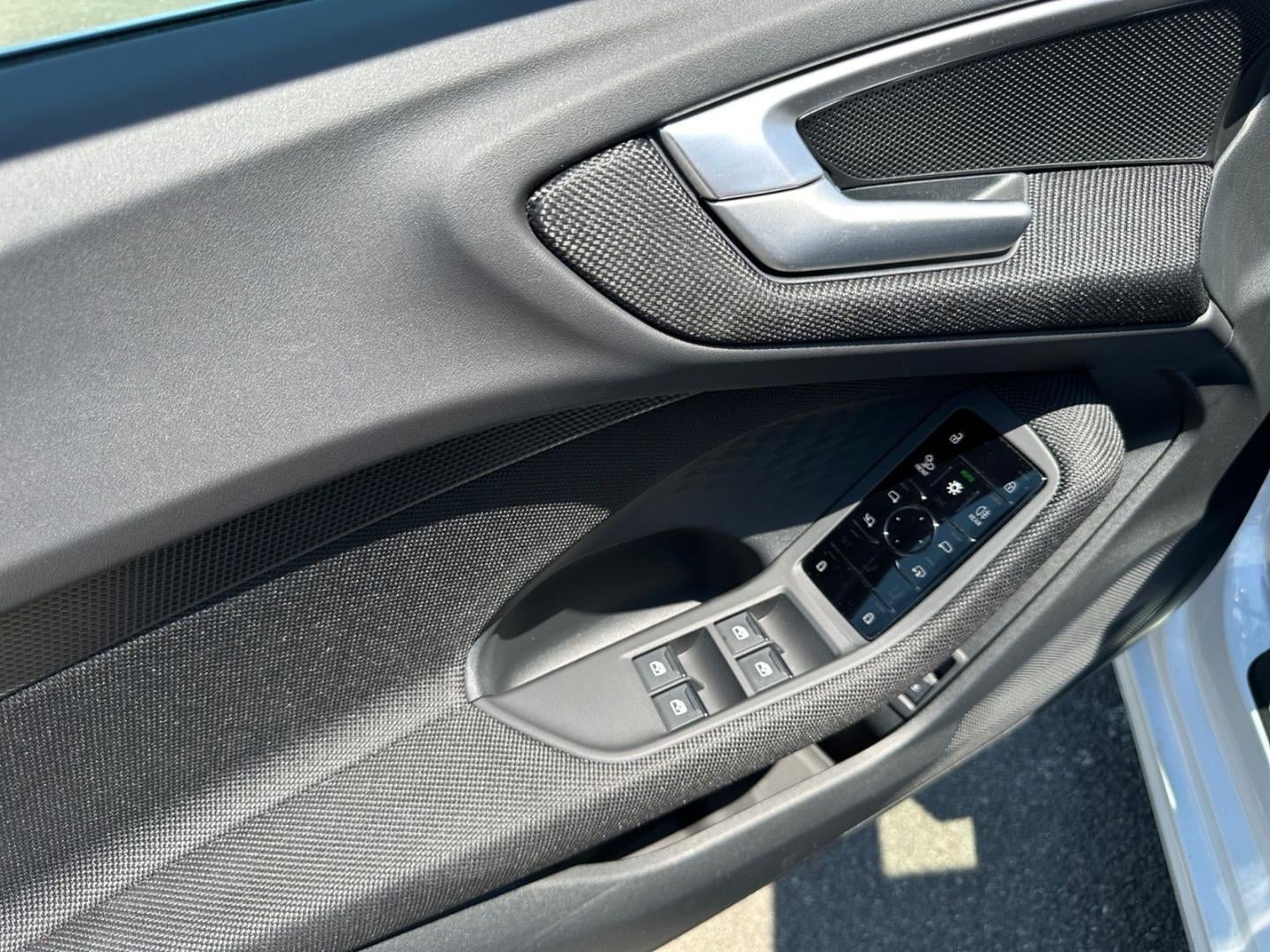 Bild über Audi A5 Limousine TFSI S tronic - für weitere Informationen kontaktieren Sie den Audi Partner