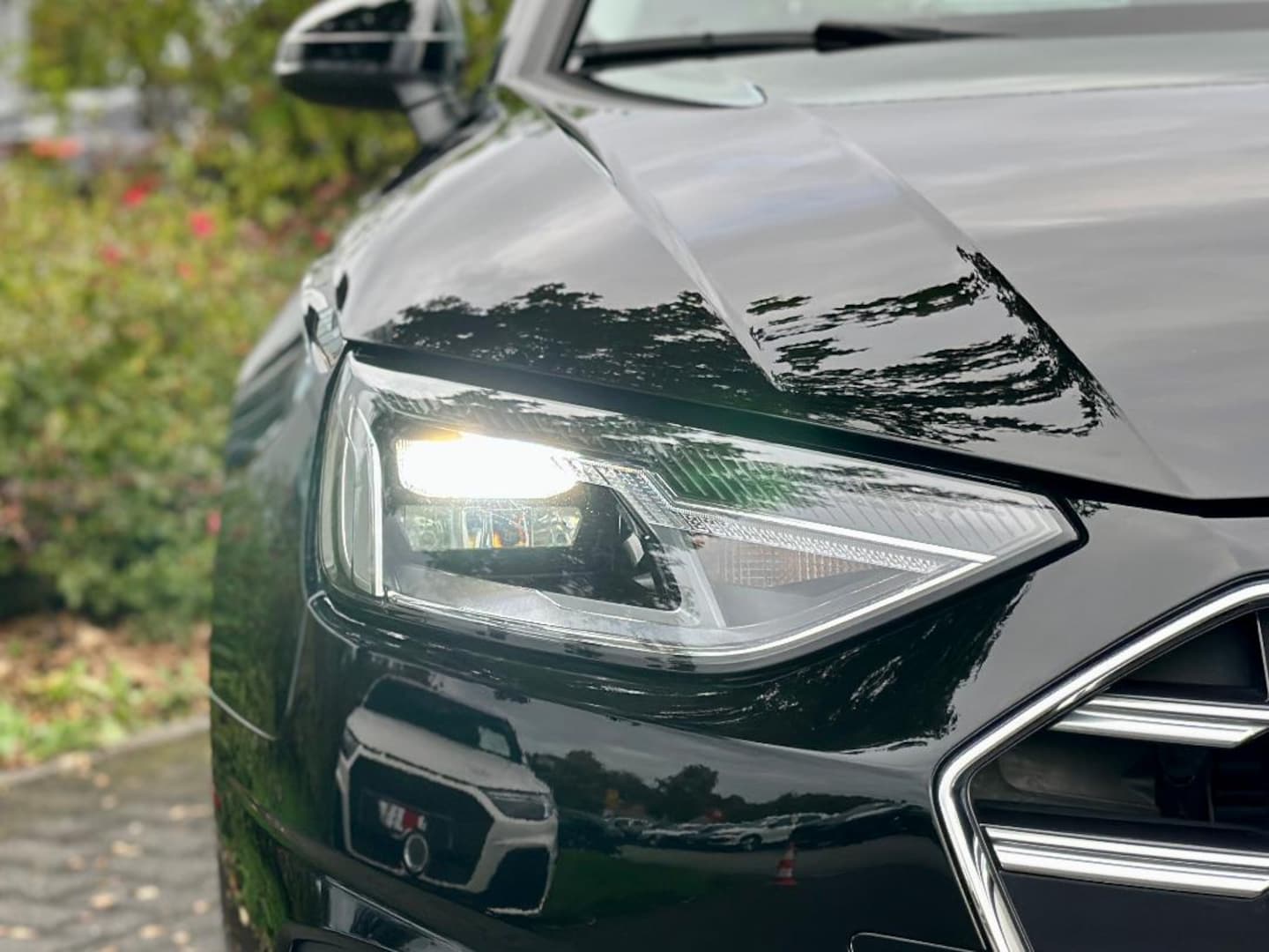 Bild über Audi A4 Avant advanced 35 TFSI S tronic - für weitere Informationen kontaktieren Sie den Audi Partner