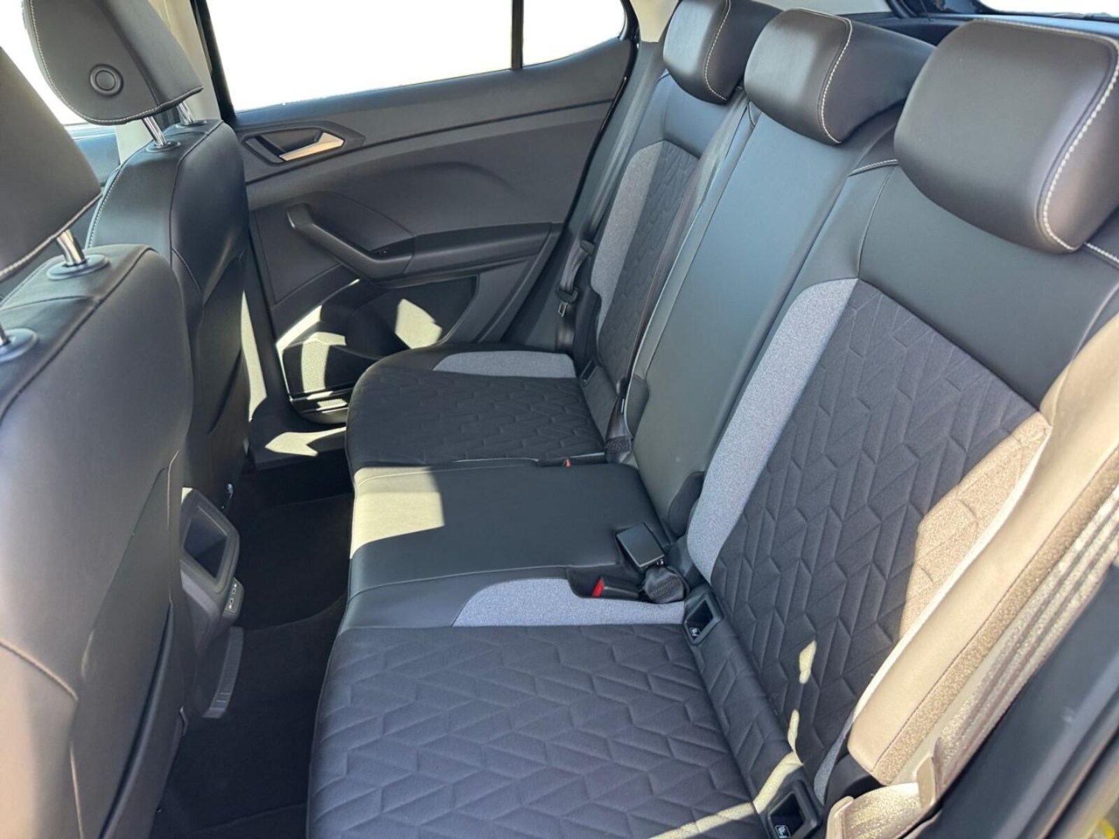 Volkswagen T-Cross – Bild 10