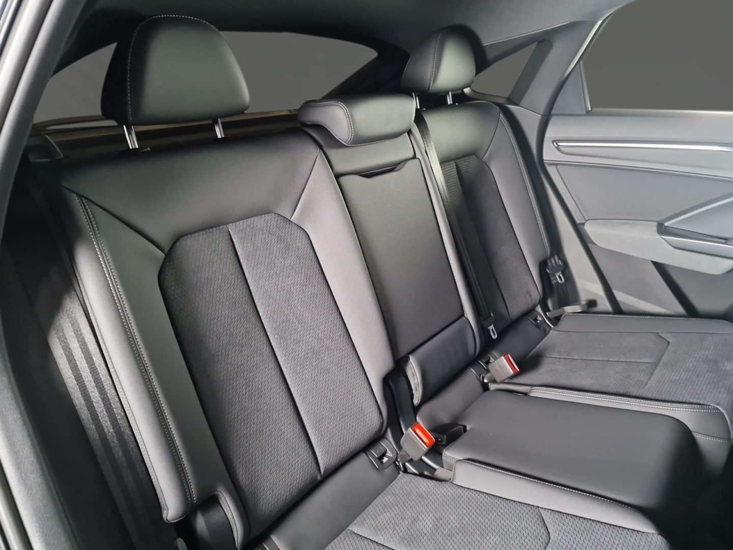 Bild über Audi Q3 Sportback S line 35 TFSI S tronic - für weitere Informationen kontaktieren Sie den Audi Partner