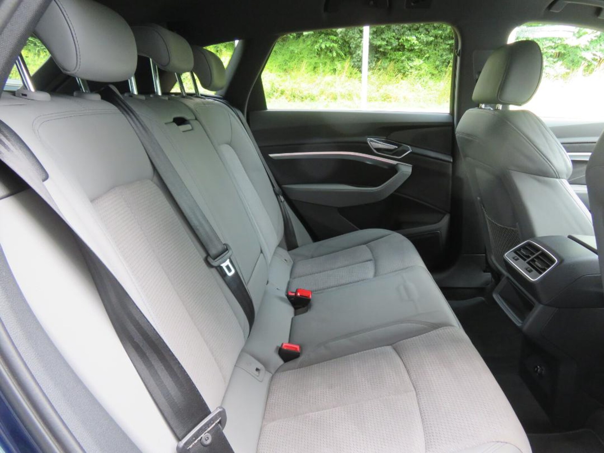 Audi e-tron S line