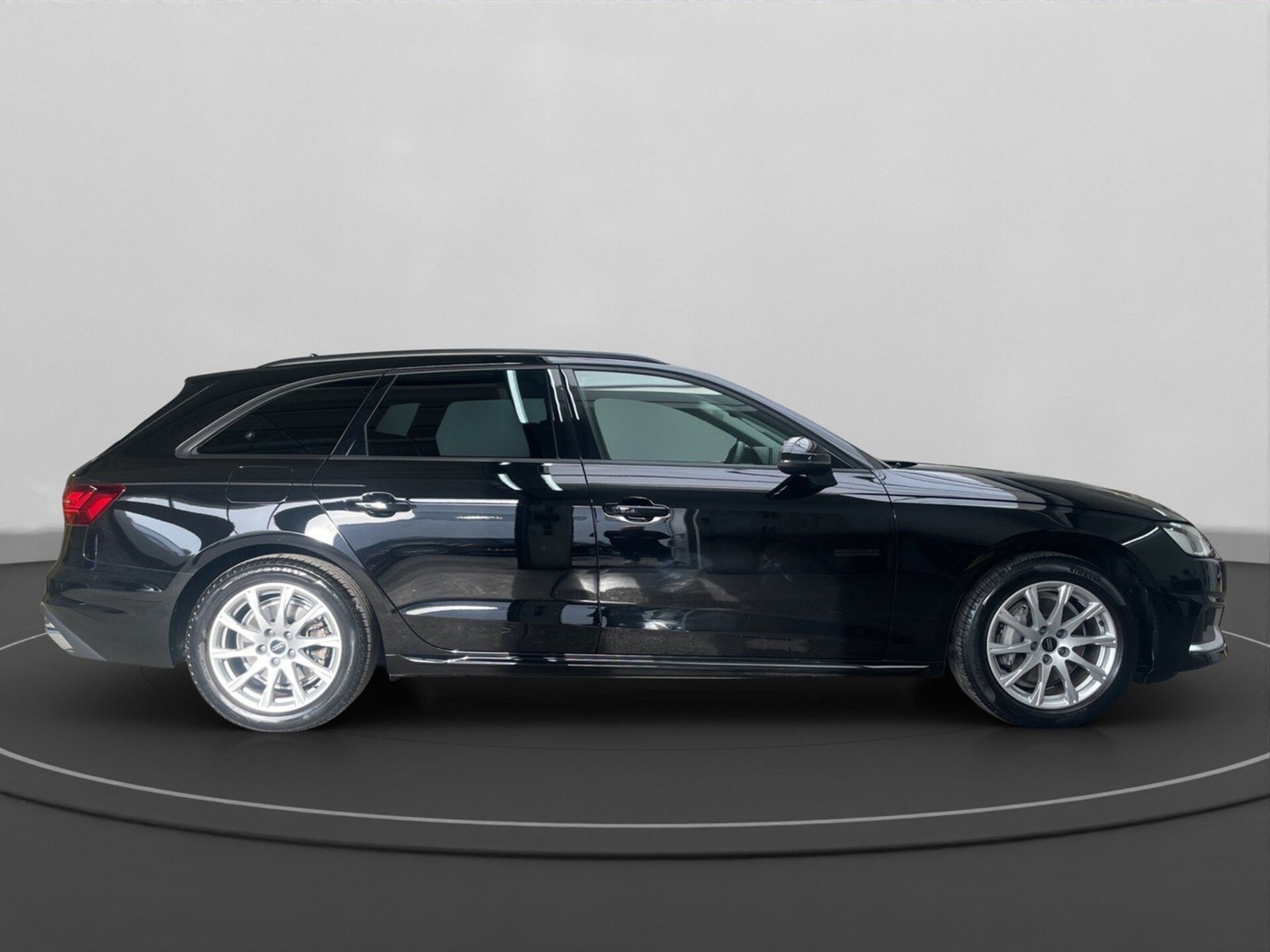 Audi A4 Avant Advanced