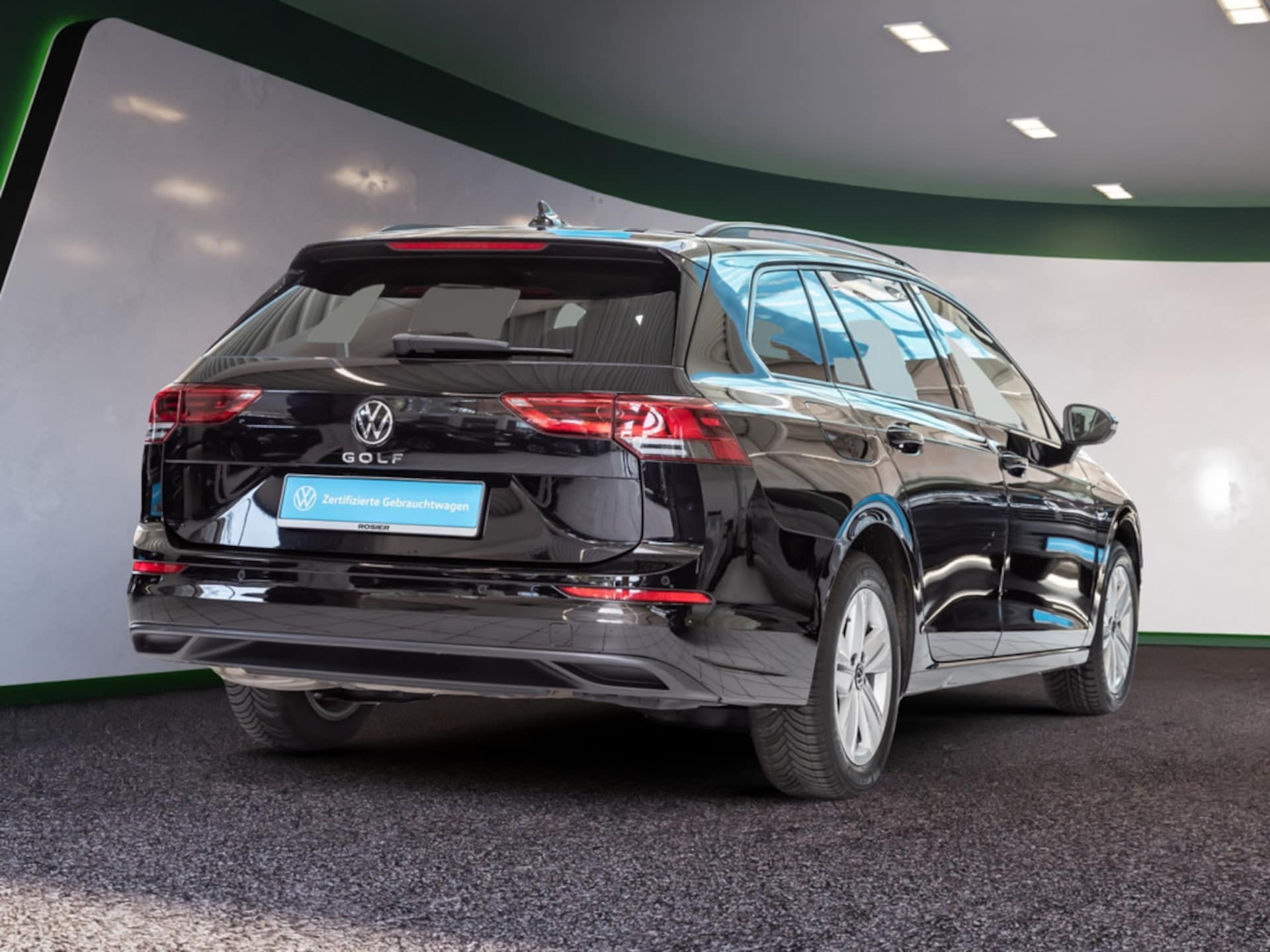 Volkswagen Golf Variant Life