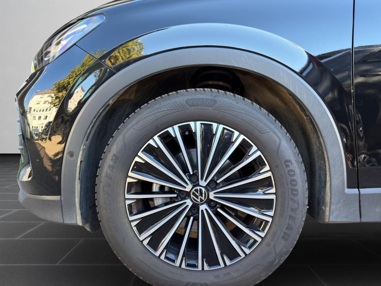 Volkswagen Tiguan – Bild 8