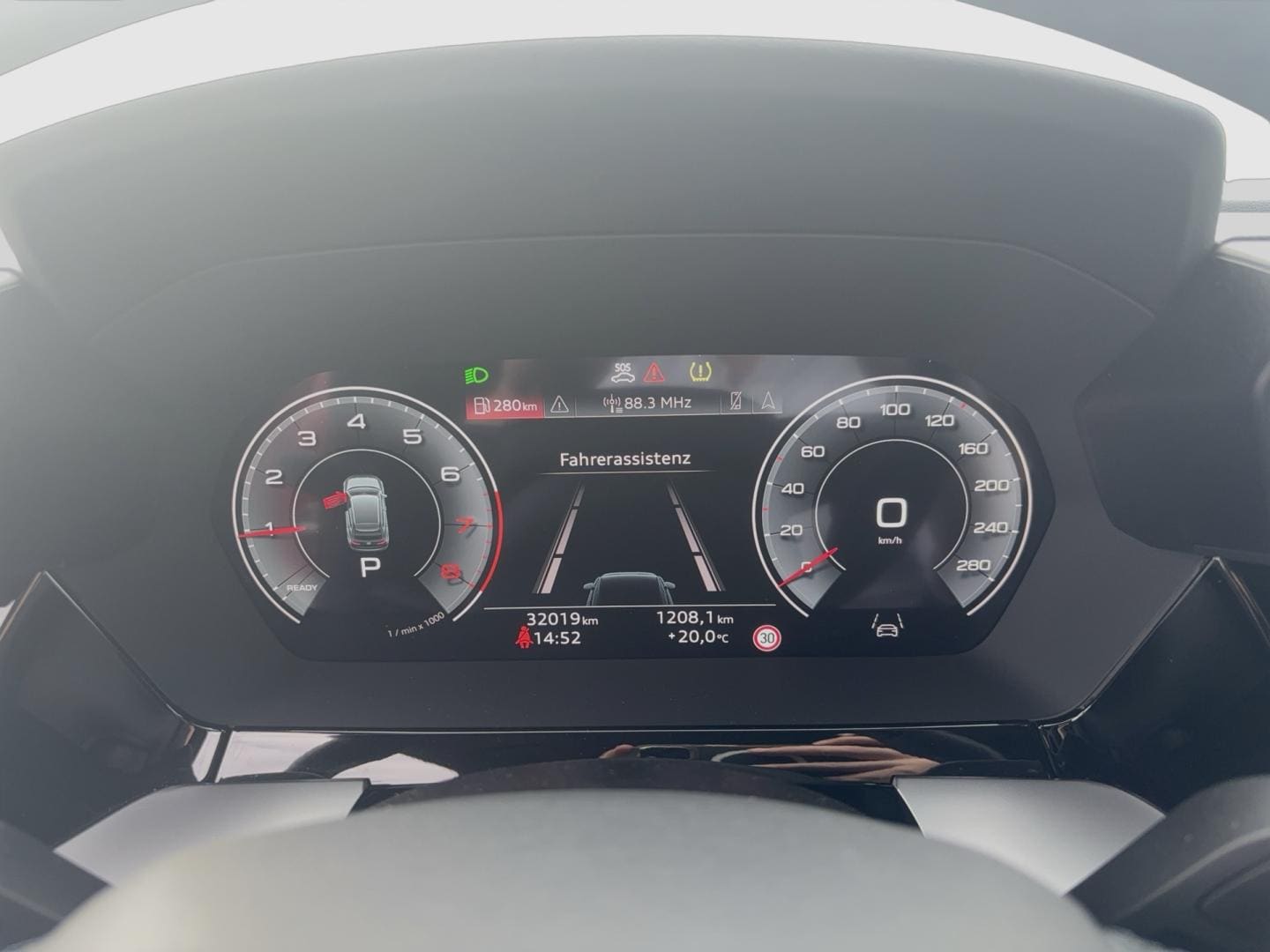 Bild über Audi A3 Sportback 35 TFSI S tronic - für weitere Informationen kontaktieren Sie den Audi Partner