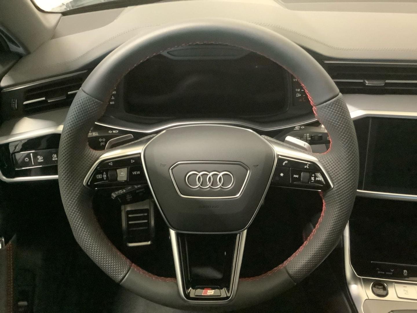 Bild über Audi A6 Avant S line 50 TDI quattro tiptronic - für weitere Informationen kontaktieren Sie den Audi Partner