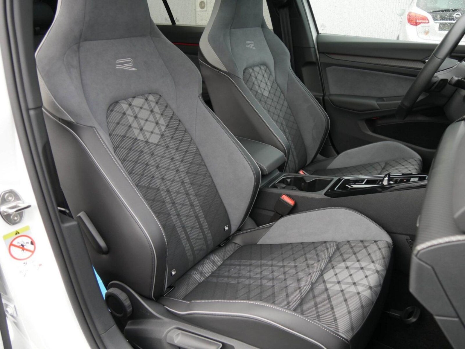 Volkswagen Golf Variant – Bild 7