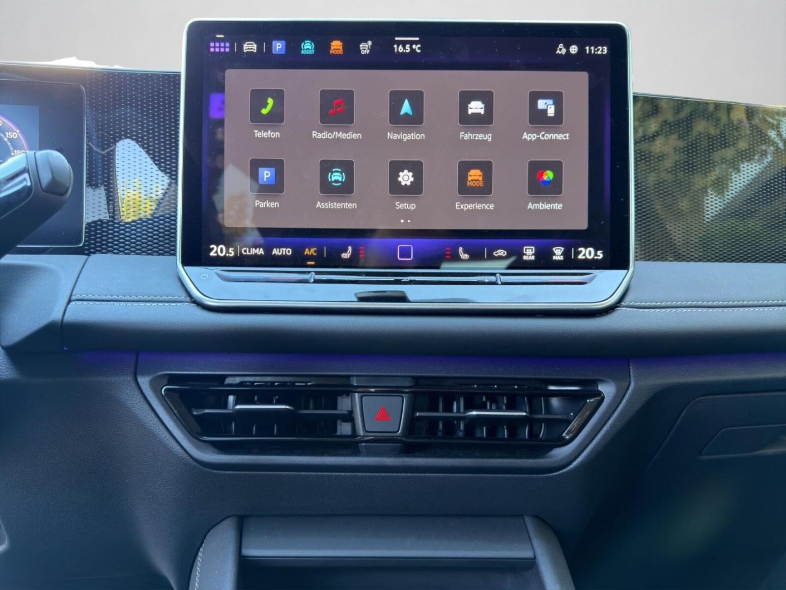 Volkswagen Tiguan – Bild 11