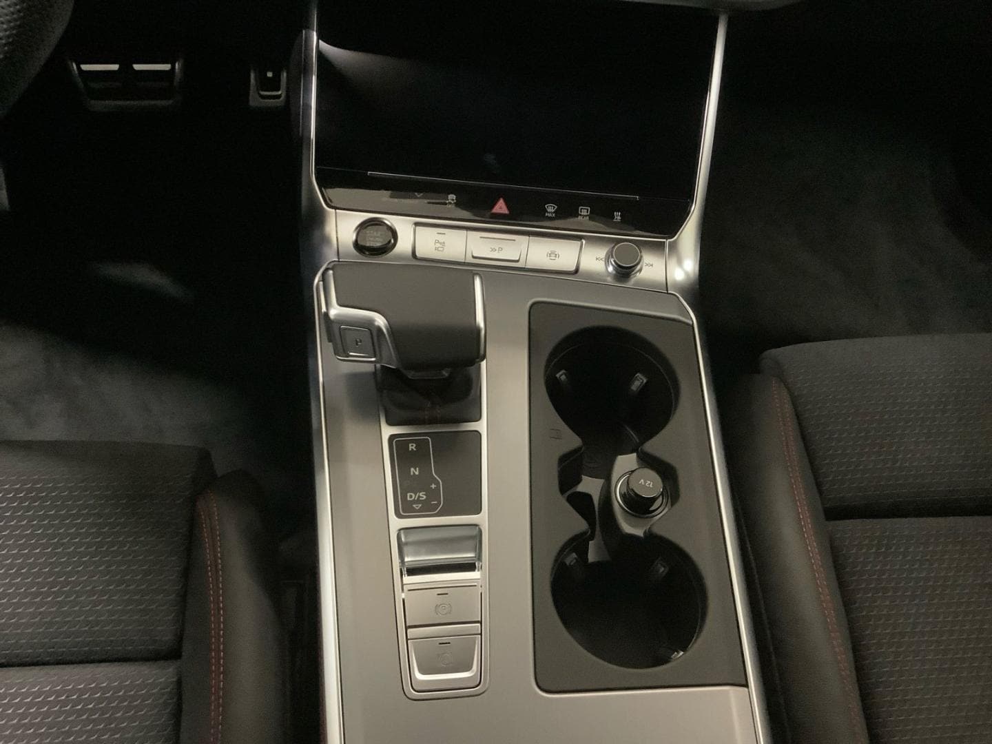 Bild über Audi A6 Avant S line 50 TDI quattro tiptronic - für weitere Informationen kontaktieren Sie den Audi Partner