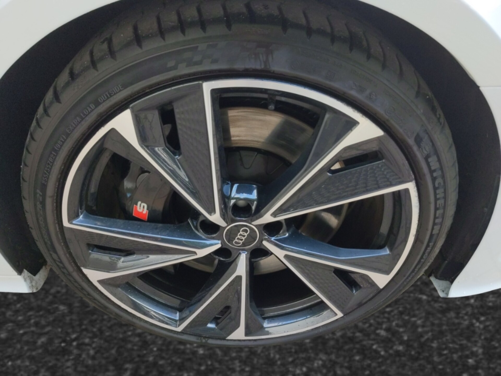 Audi S6 Avant