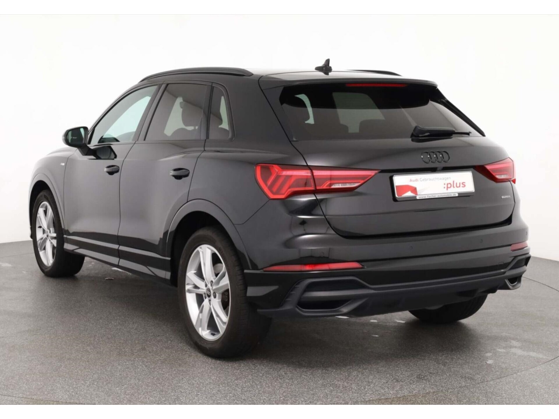 Audi Q3 SUV S line