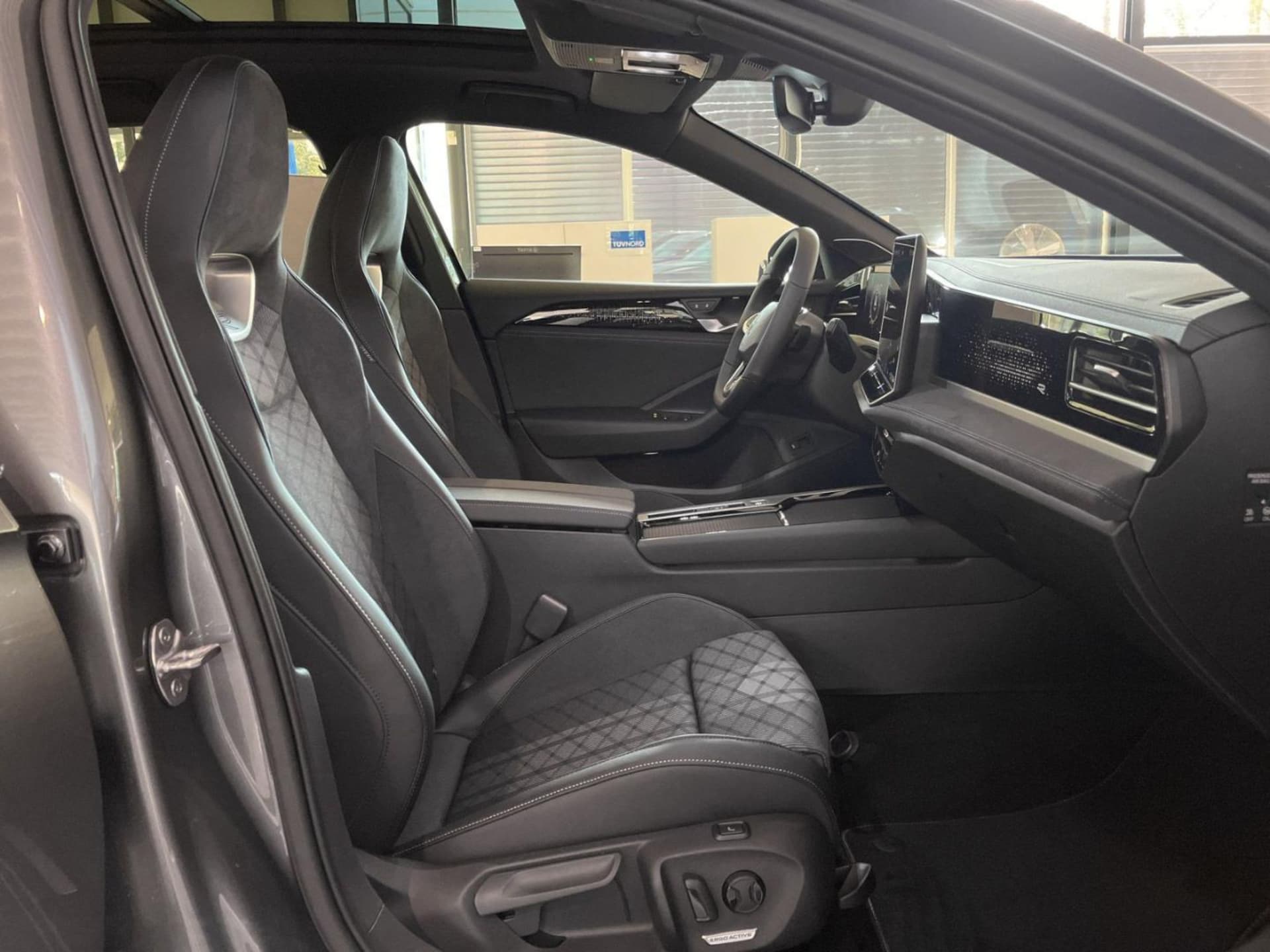 Volkswagen Passat R-Line