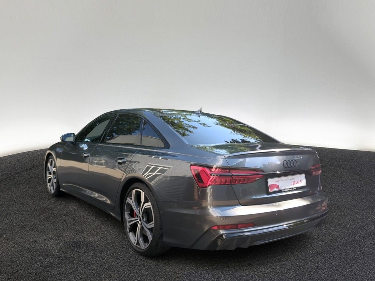 Bild über Audi S6 Limousine TDI quattro tiptronic - für weitere Informationen kontaktieren Sie den Audi Partner