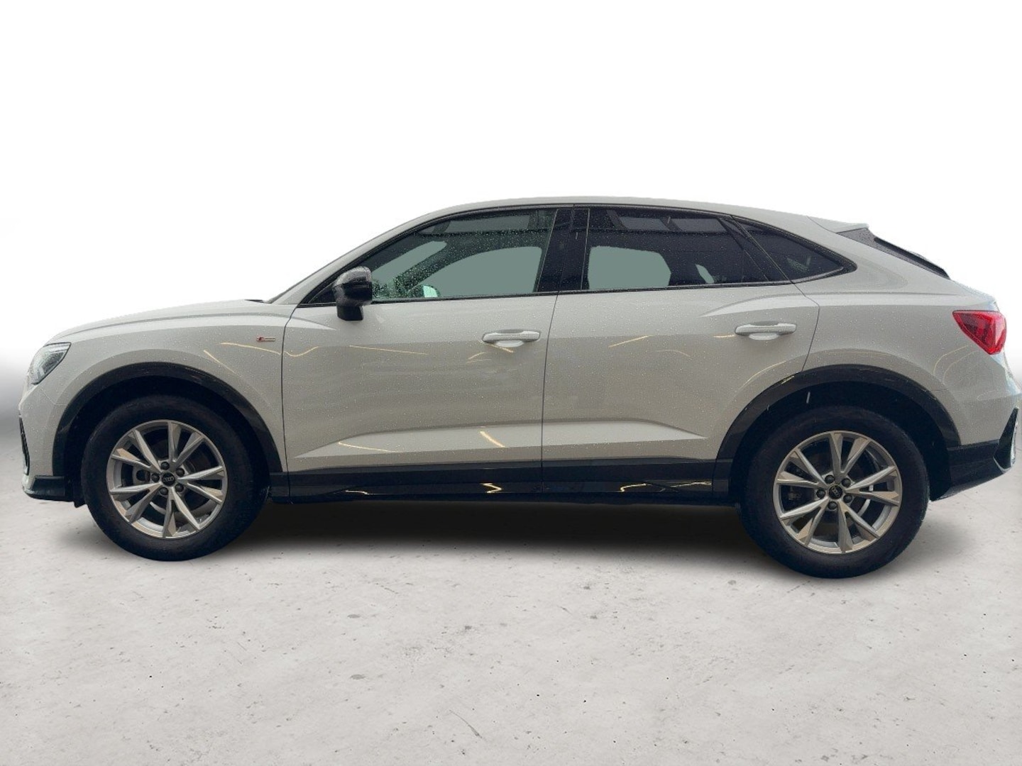 Bild über Audi Q3 Sportback S line 35 TFSI S tronic - für weitere Informationen kontaktieren Sie den Audi Partner