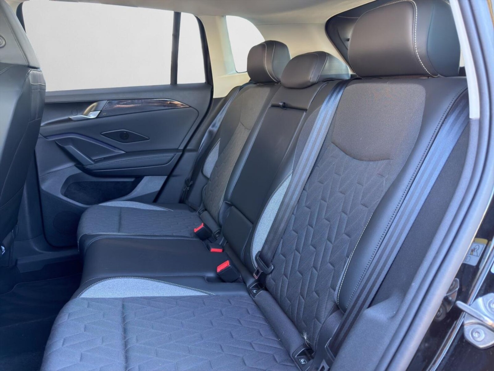 Volkswagen Tiguan – Bild 14