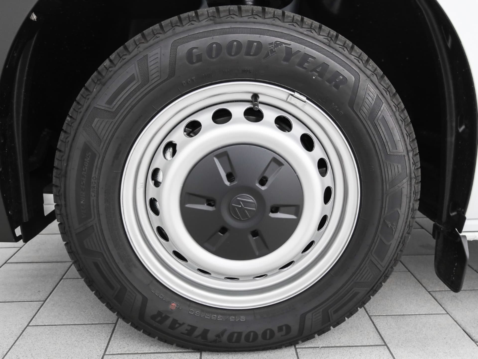 Volkswagen Transporter Kasten kurzer Radstand