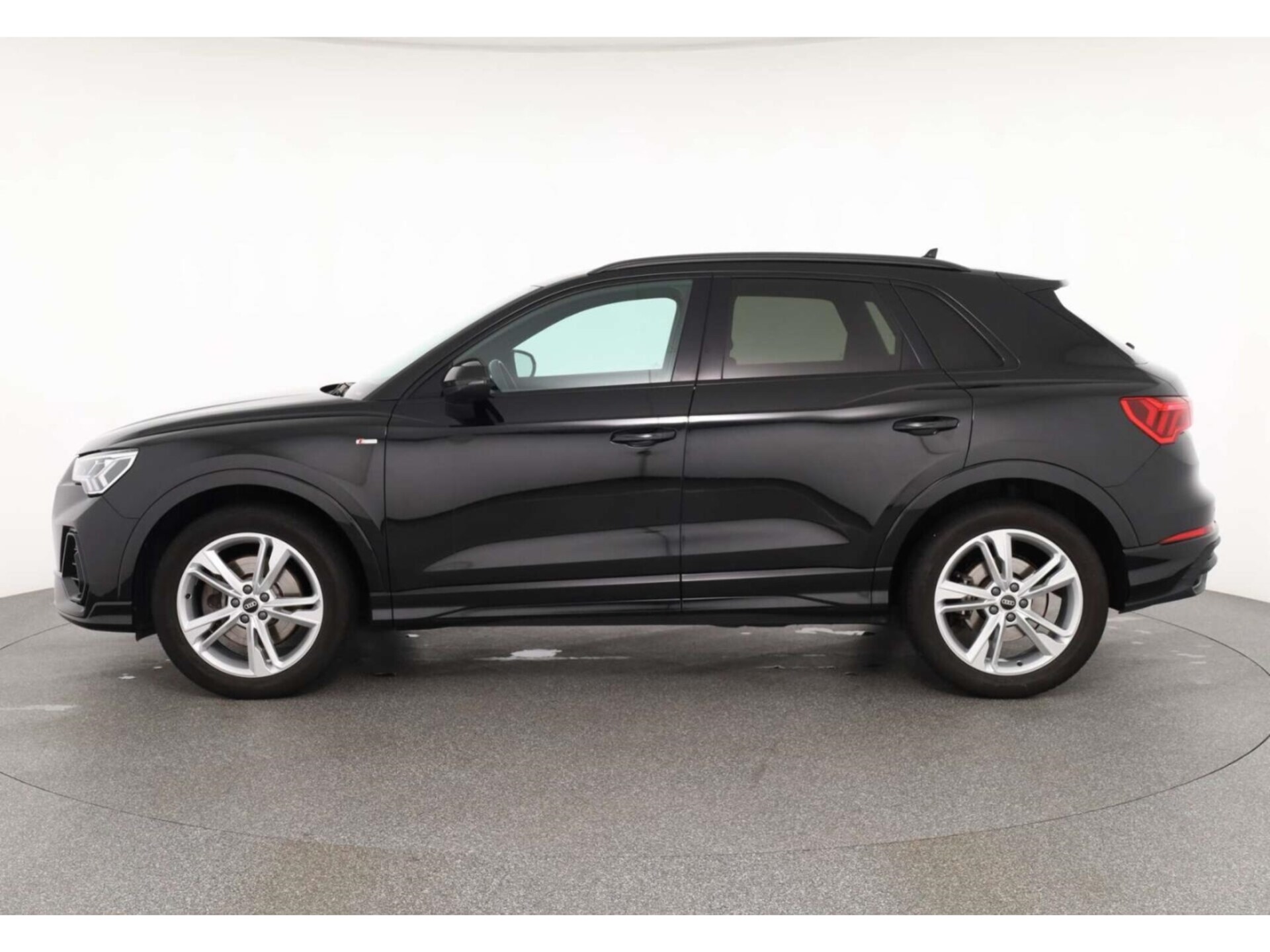 Audi Q3 SUV S line