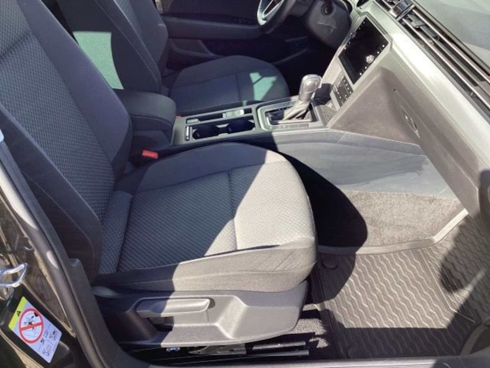 Volkswagen Passat Variant Basis-Modell