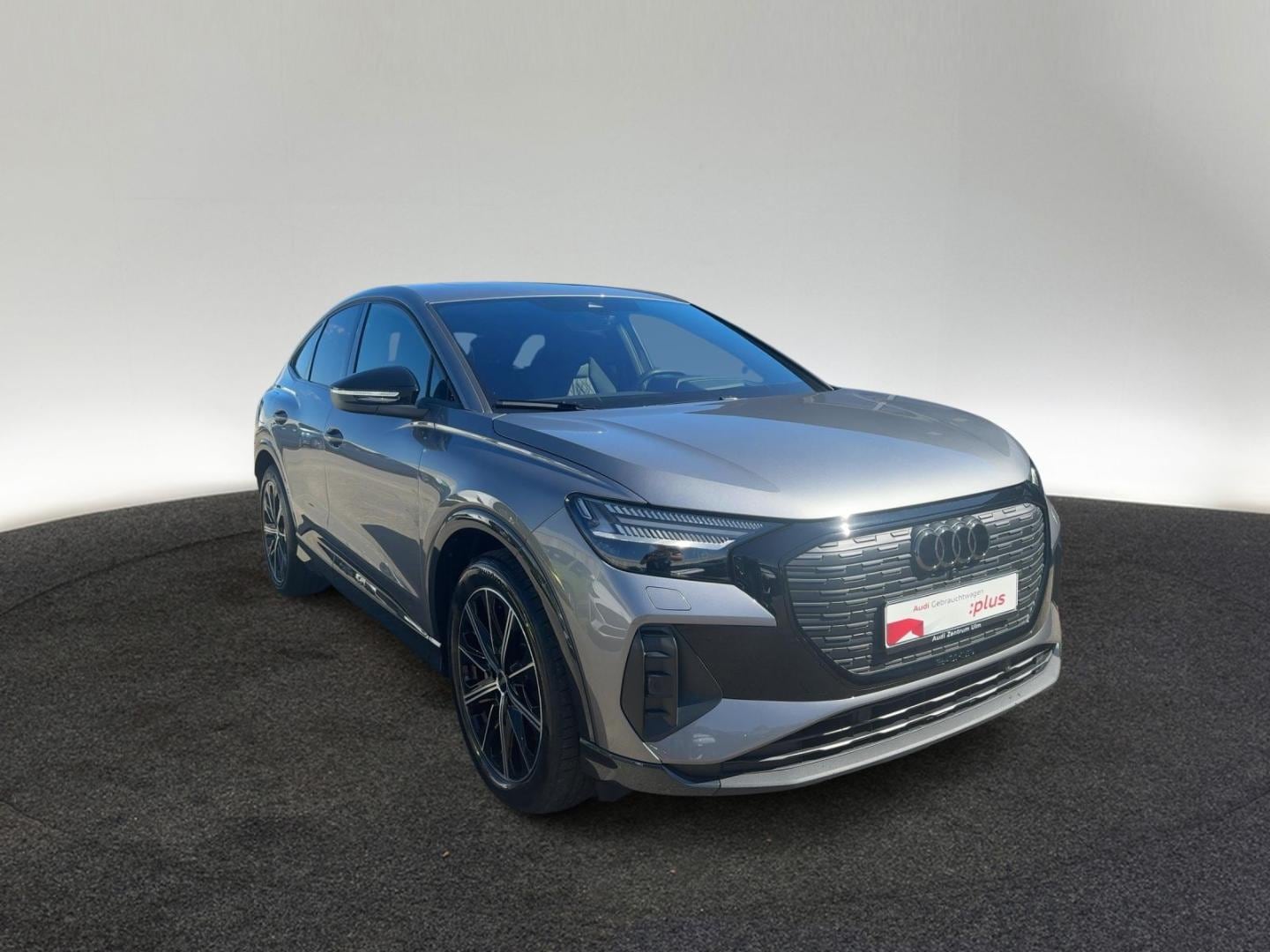 Bild über Audi Q4 Sportback e-tron 55 e-tron quattro - für weitere Informationen kontaktieren Sie den Audi Partner