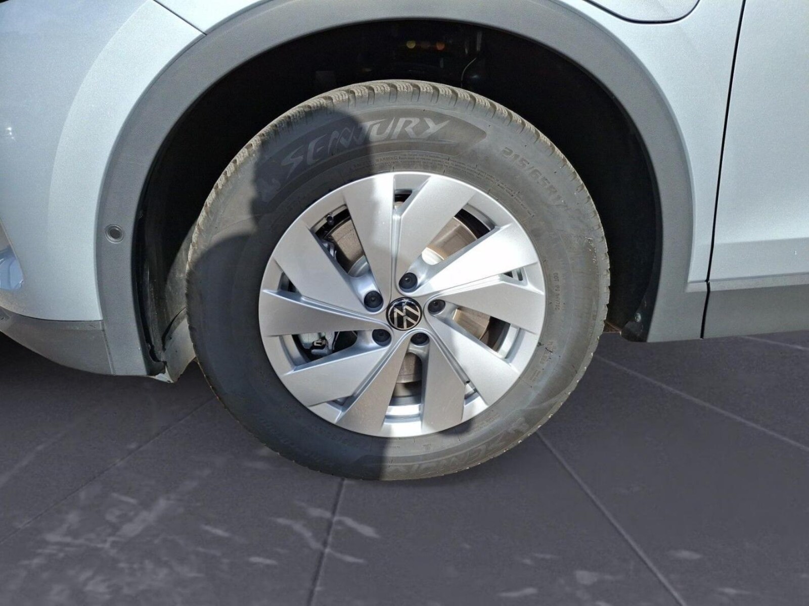 Volkswagen Tiguan – Bild 7