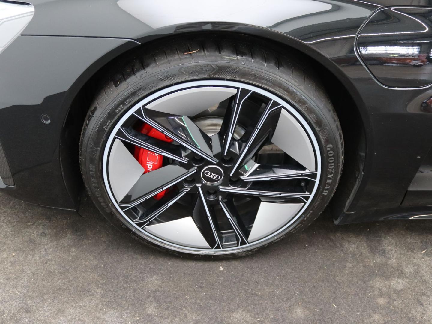 Image about Audi RS e-tron GT e-tron quattro