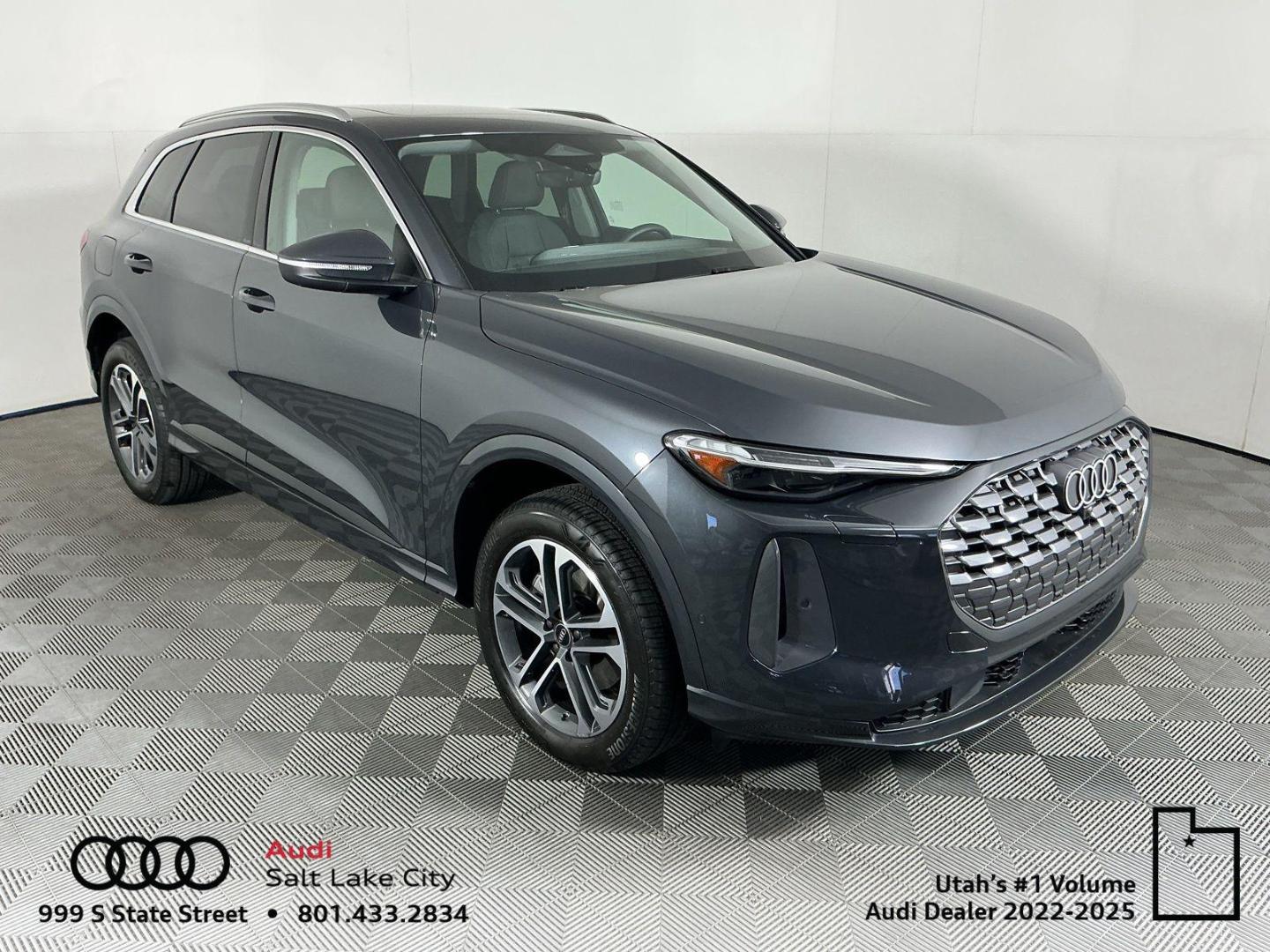 2025 Audi Q5 40 Premium Plus's photo