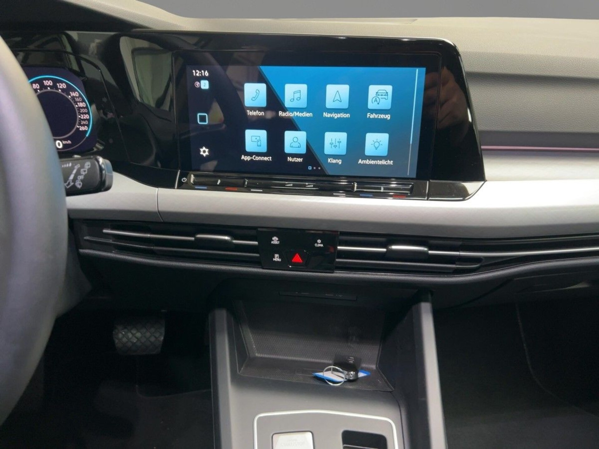 Volkswagen Golf Variant Life