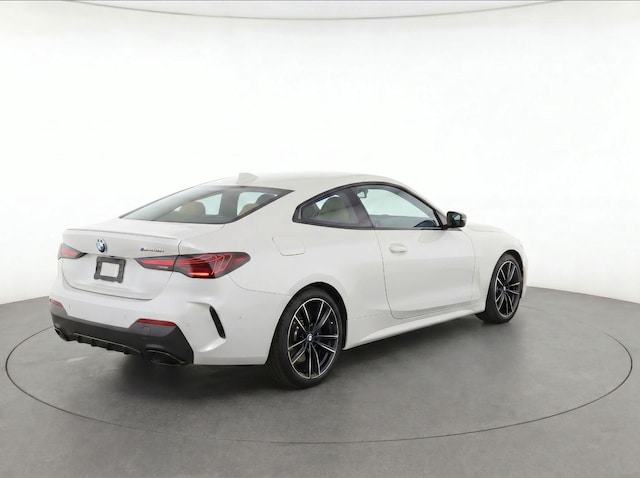 2026 BMW M440i