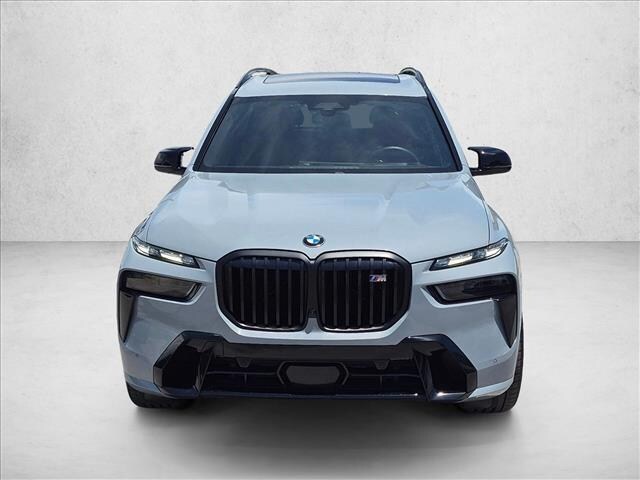 2025 BMW X7