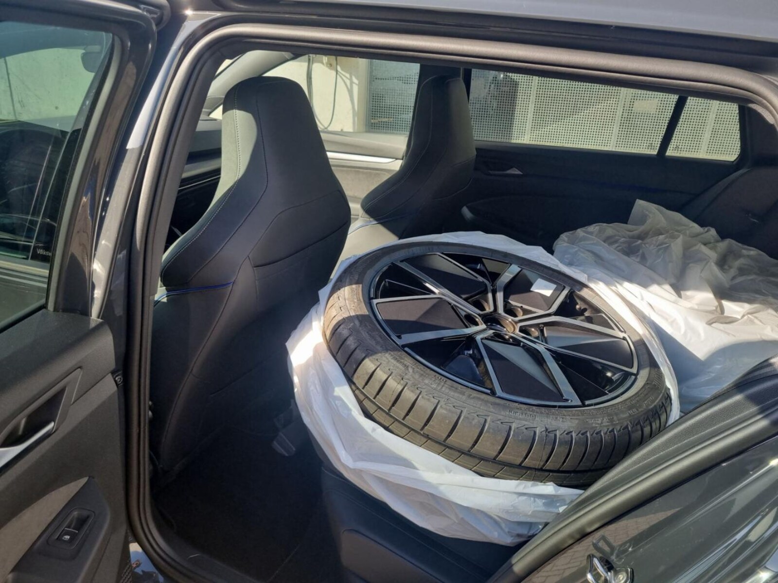 Volkswagen Golf Variant – Bild 14
