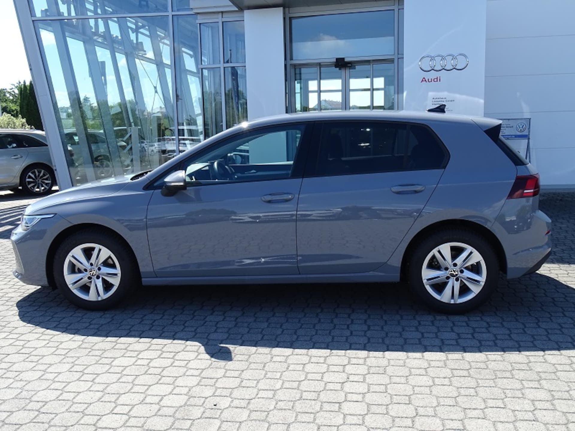 Volkswagen Golf Life