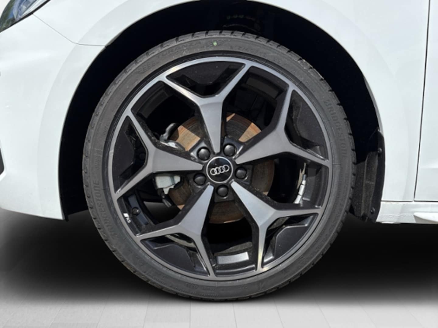 Bild über Audi A1 Sportback S line 35 TFSI S tronic - für weitere Informationen kontaktieren Sie den Audi Partner