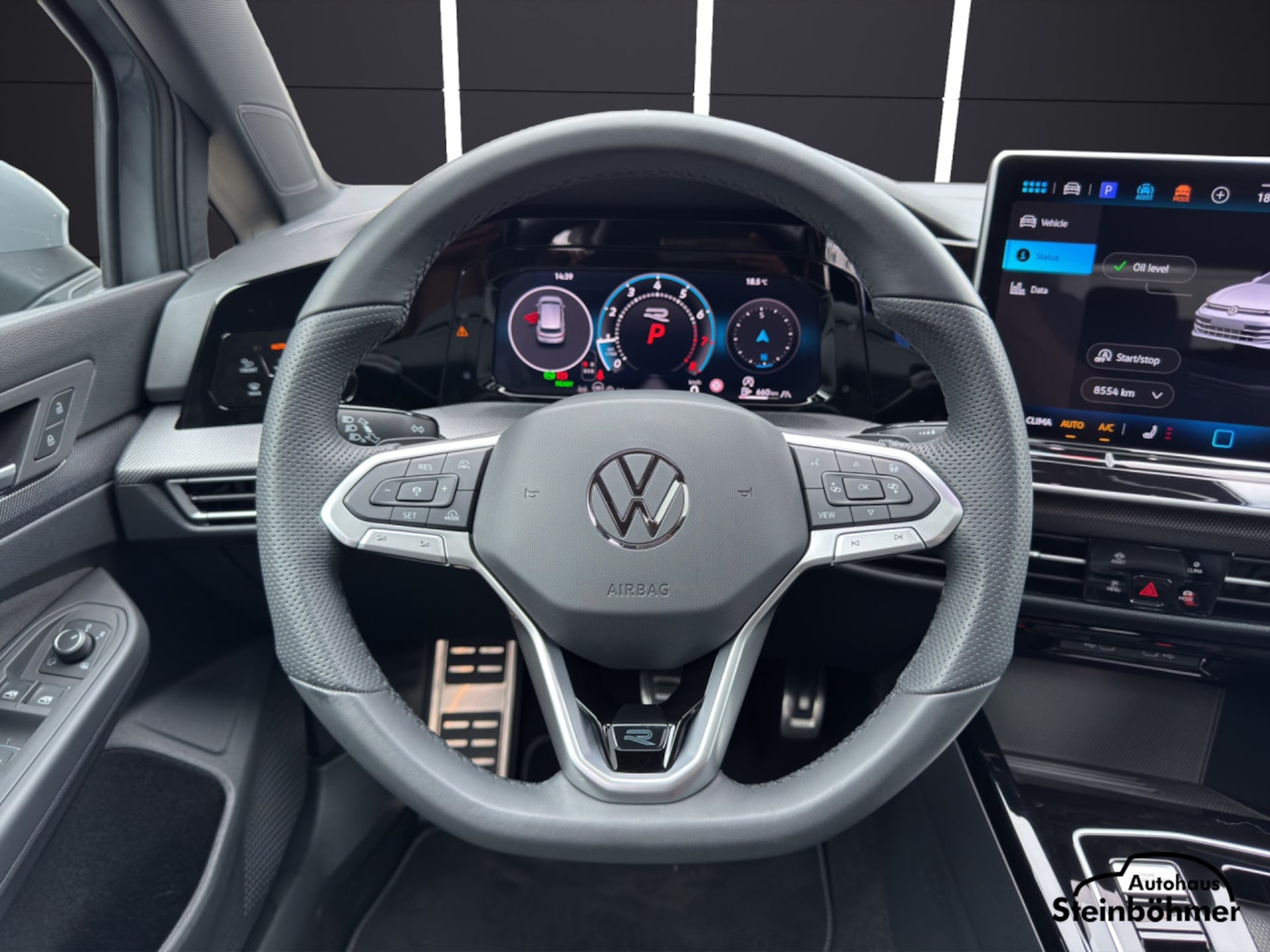 Volkswagen Golf R-Line