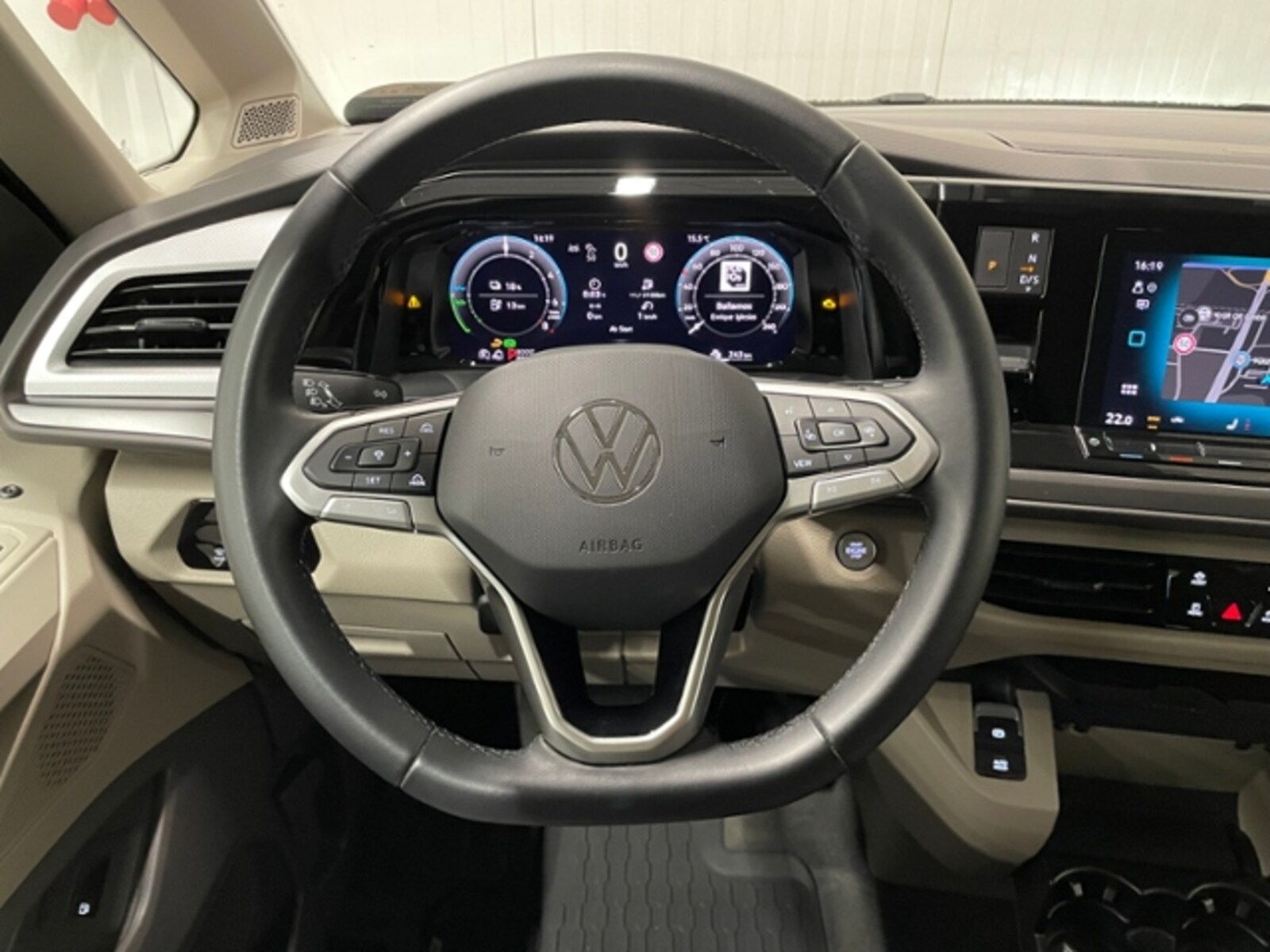 Volkswagen Multivan – Bild 12