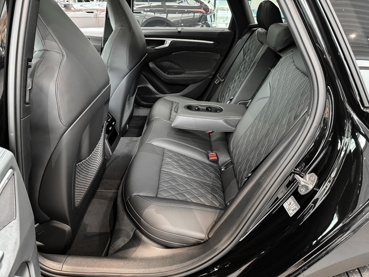 Bild über Audi A6 Avant edition one TDI quattro 150 kW S tronic - für weitere Informationen kontaktieren Sie den Audi Partner