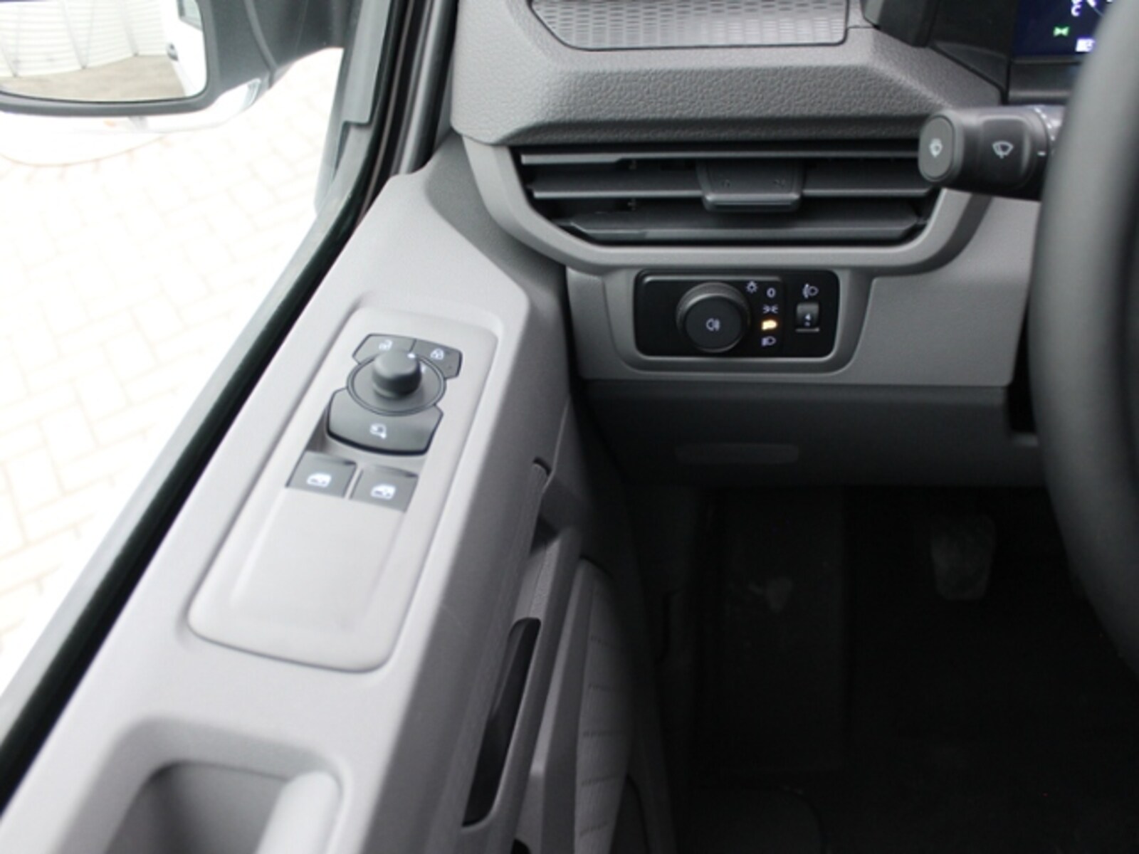 Volkswagen Transporter Kasten langer Radstand – Bild 20