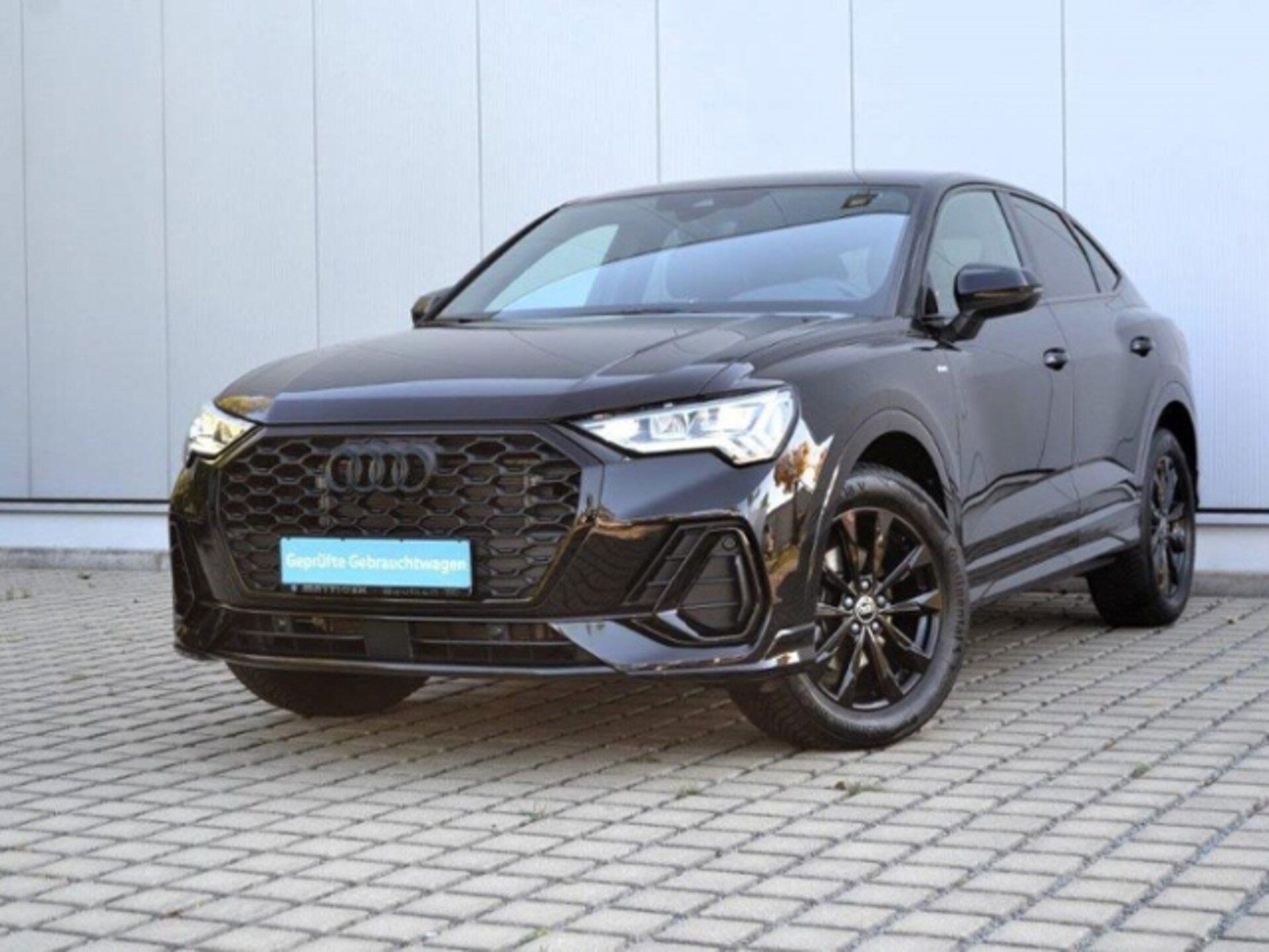Audi Q3 Sportback S line