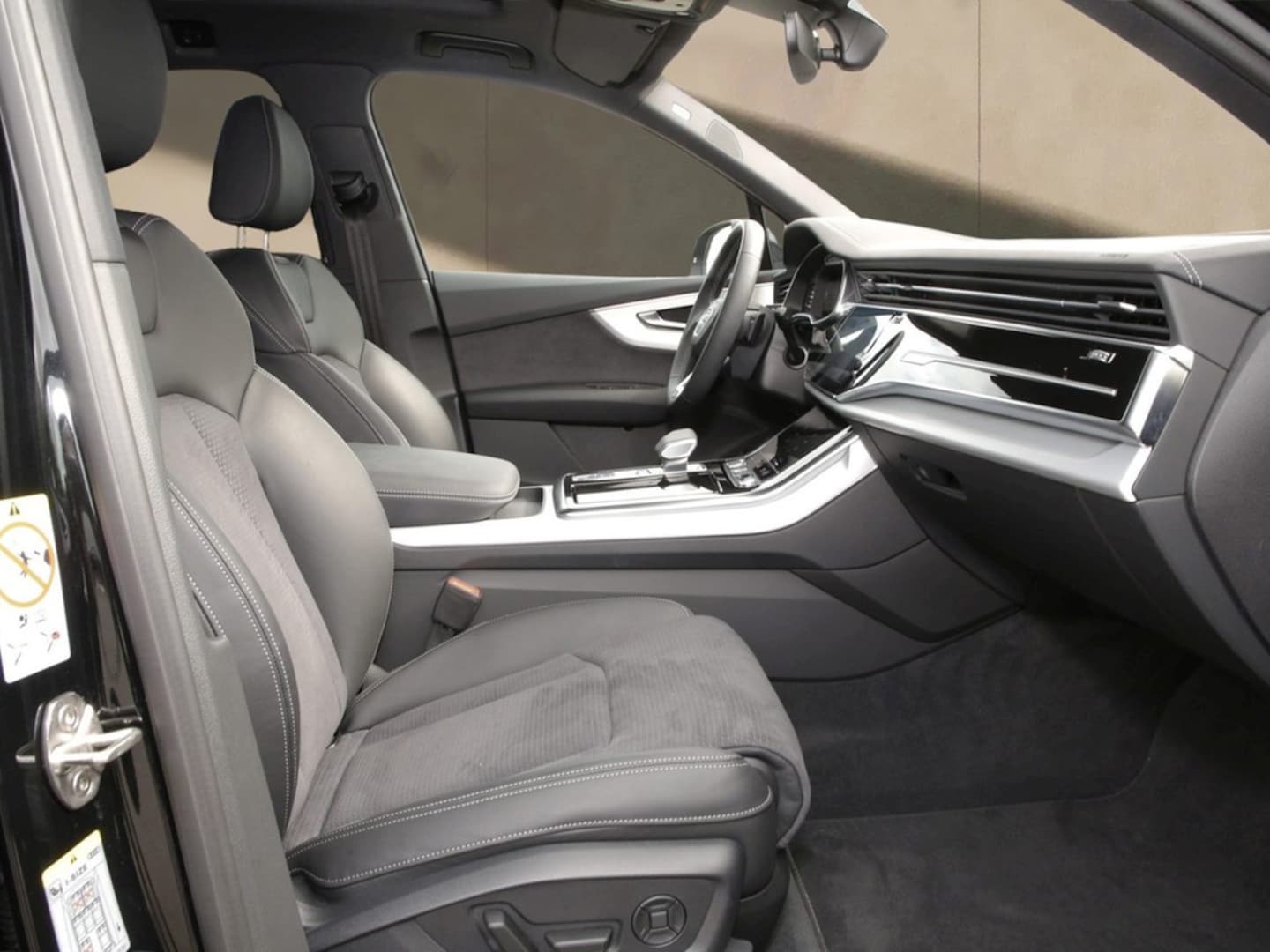 Bild über Audi Q7 SUV S line business TFSI quattro 250 kW tiptronic - für weitere Informationen kontaktieren Sie den Audi Partner