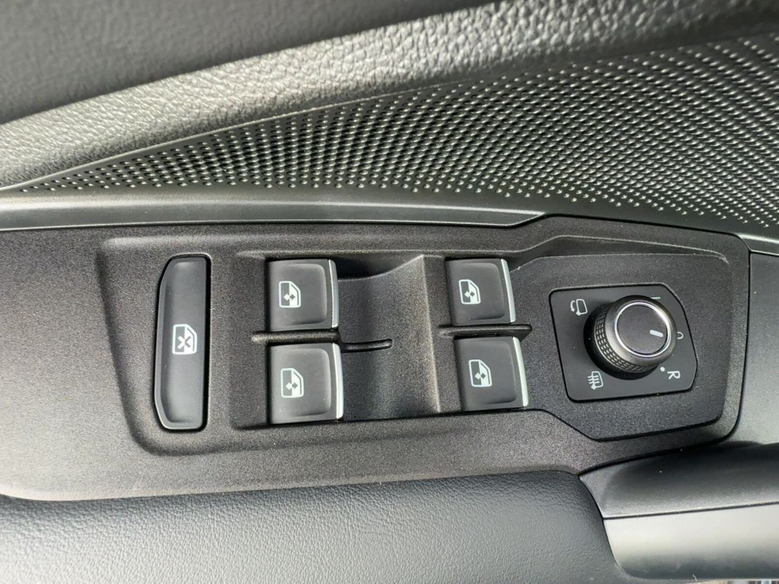 Volkswagen Tiguan – Bild 15