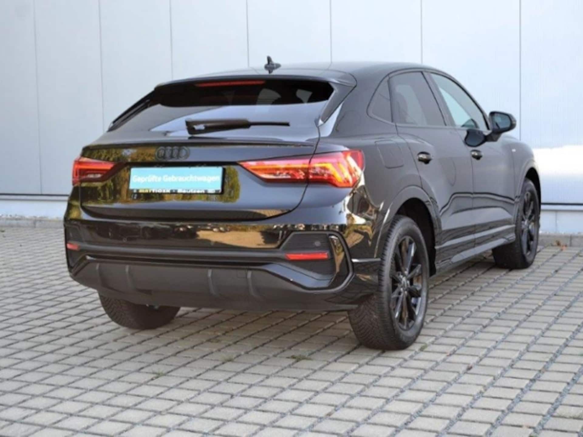 Audi Q3 Sportback S line