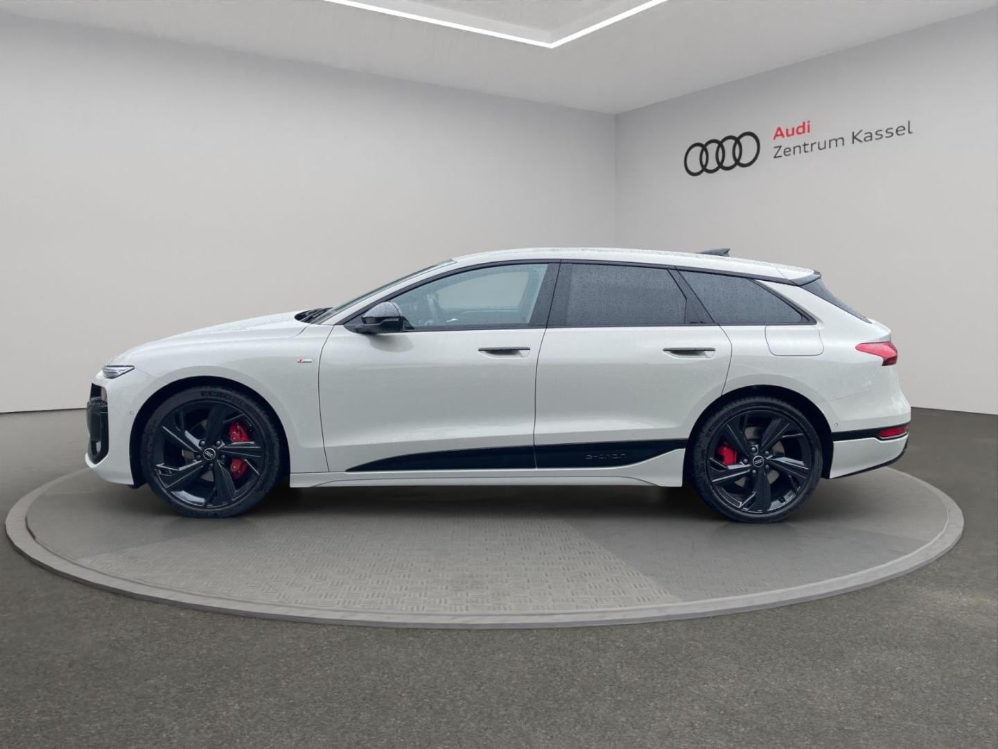 Bild über Audi A6 Avant e-tron S line business e-tron quattro 315 kW - für weitere Informationen kontaktieren Sie den Audi Partner