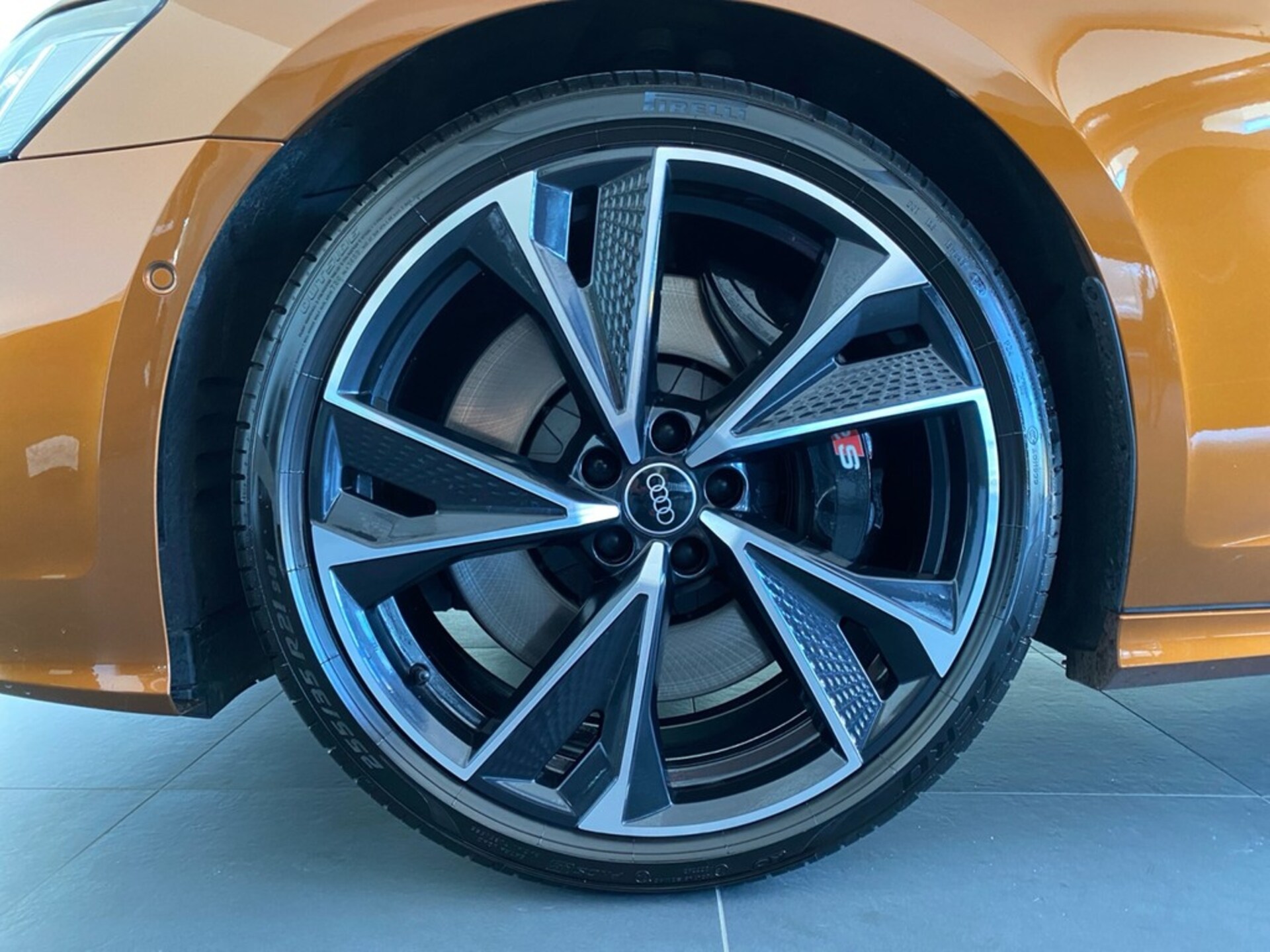 Audi S6 Avant