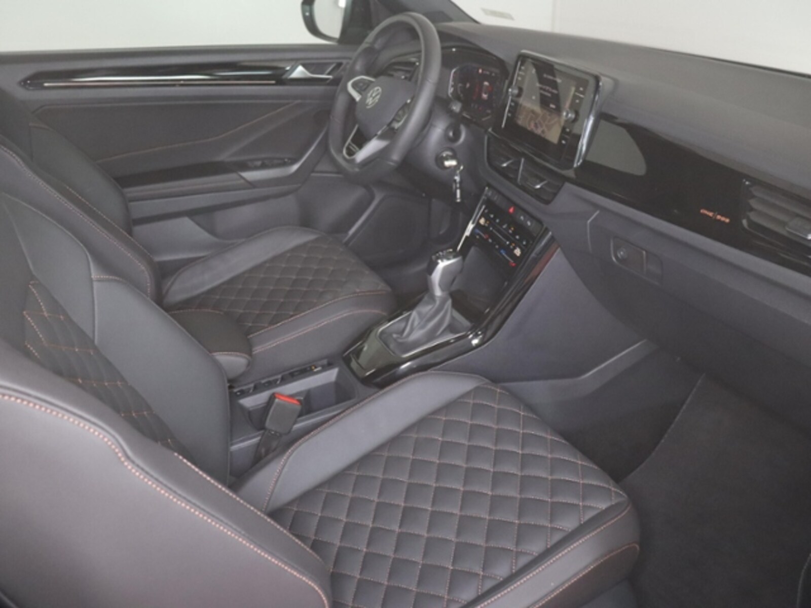 Volkswagen T-Roc Cabriolet – Bild 10