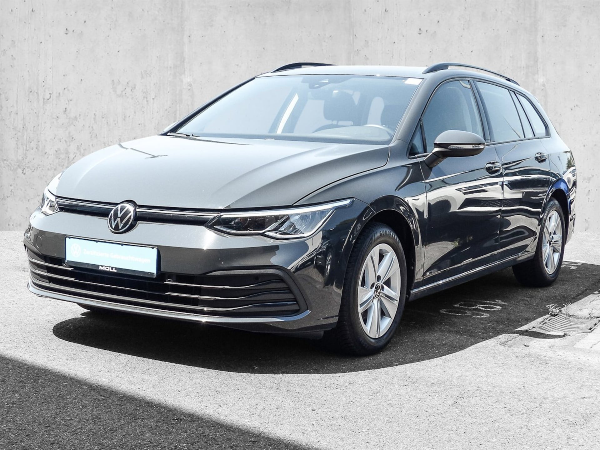 Volkswagen Golf Variant Life