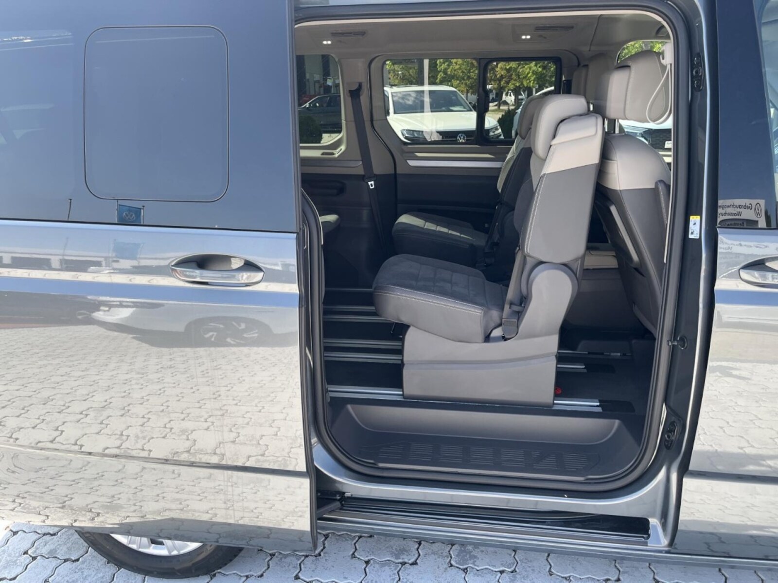 Volkswagen Multivan Langversion – Bild 8